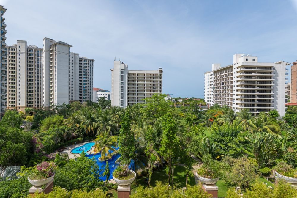 YuHai Hot Spring Resort Hotel (ex. Yuhai International Resort)