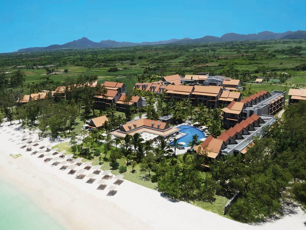 CRYSTALS Beach Resort Belle Mare BY RADISSON (ex. Maritim Crystals Beach Hotel)