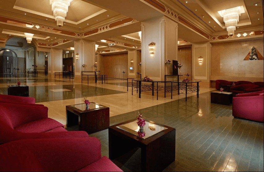 Millennium Plaza Downtown Hotel (ex. Crowne Plaza Dubai Sheikh Zayed Road)