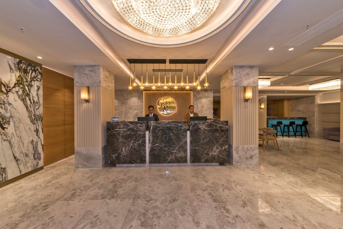GOLDEN ROYAL HOTEL