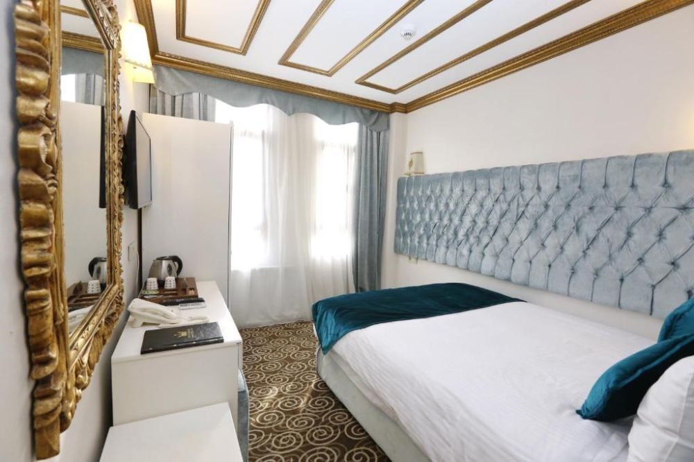 DIAMOND ROYAL HOTEL