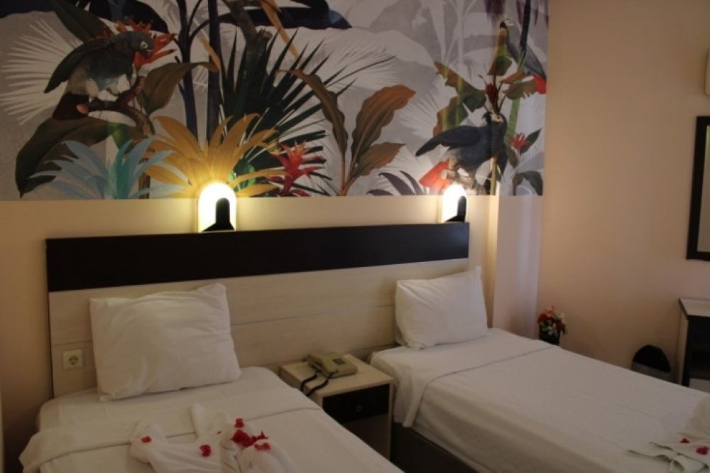 KLEOPATRA IKIZ HOTEL