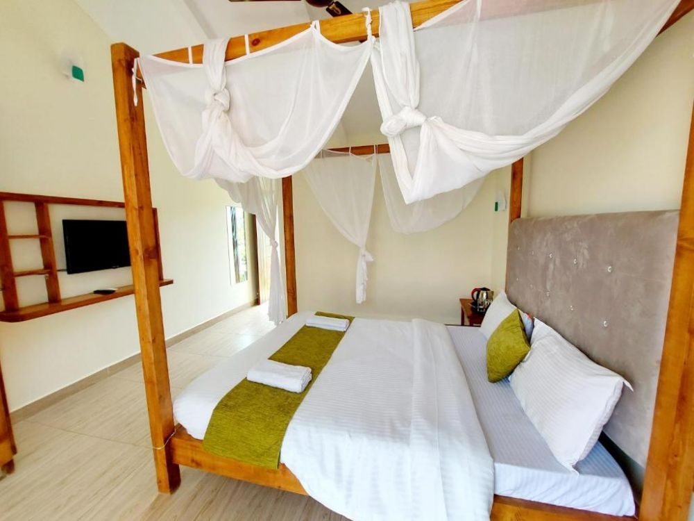 La Zarya Beach Resort (ex Vedana Retreat)