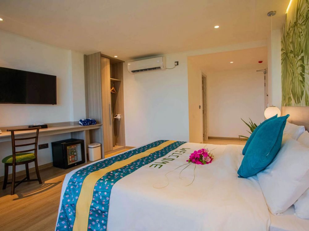 Beach Hotel Guraidhoo