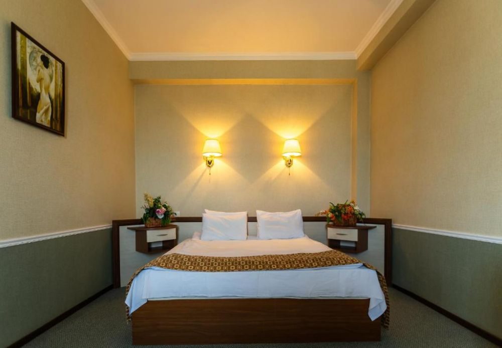Diplomat Hotel