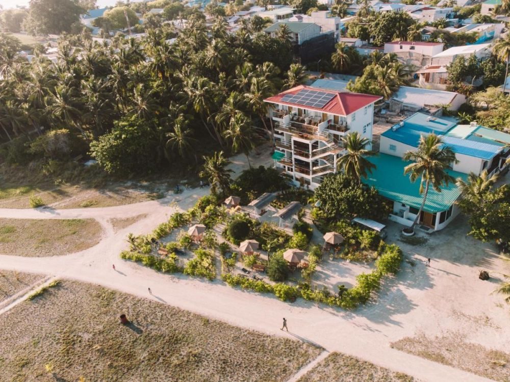 Reef Edge Thulusdhoo