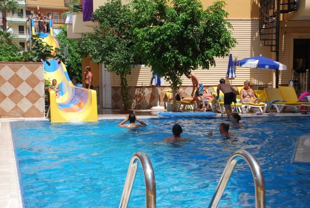 KLEOPATRA IKIZ HOTEL