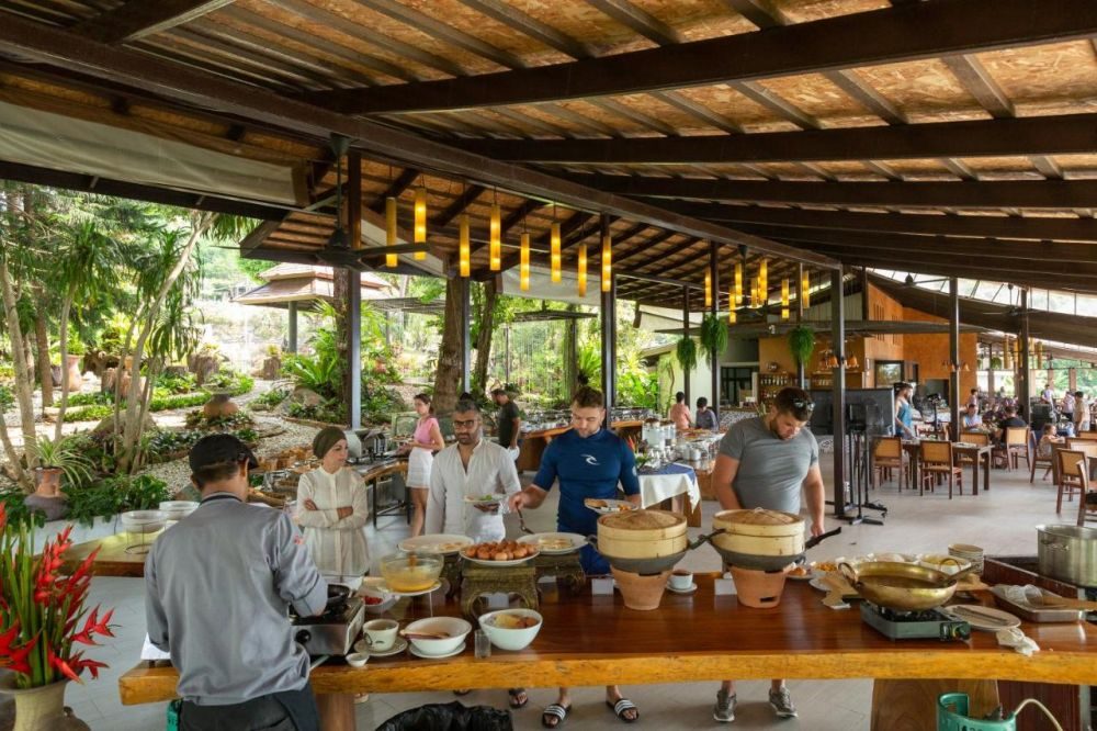 SECRET CLIFF RESORT & RESTAURANT