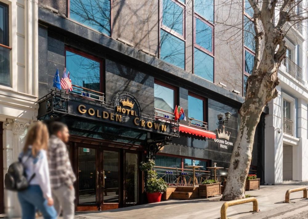 GOLDEN CROWN HOTEL