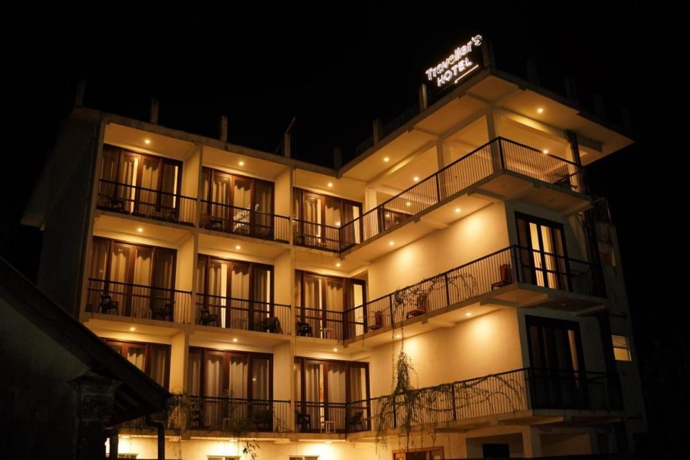 Travellers Hotel