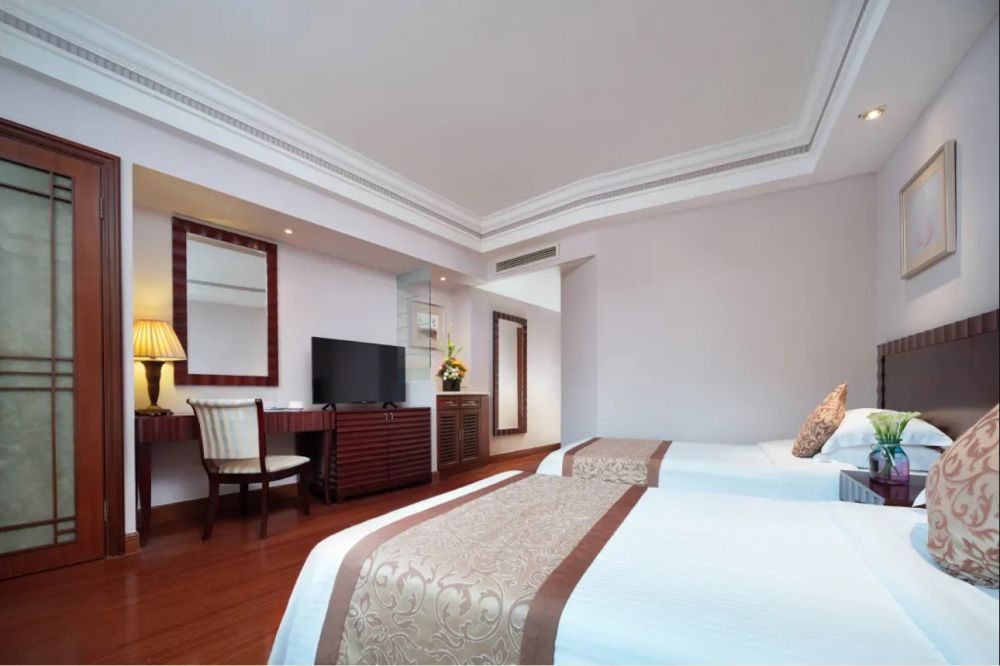 Baohong Hotel
