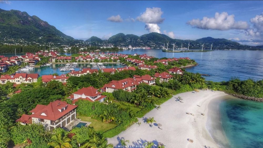 Eden Island Luxury Accommodation