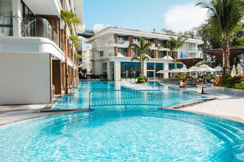 Мейманкананын сүрөттөрү KORA BEACH RESORT PHUKET