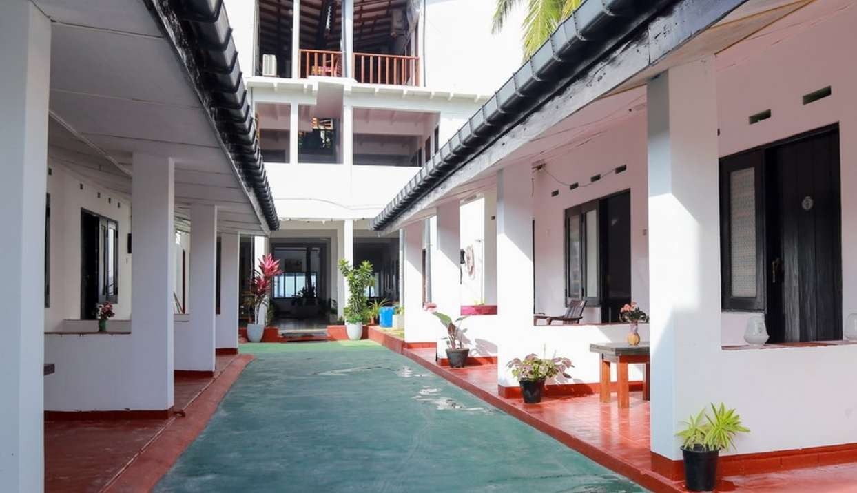 Hansa Surf Hotel (ex Polina Beach Hikkaduwa)