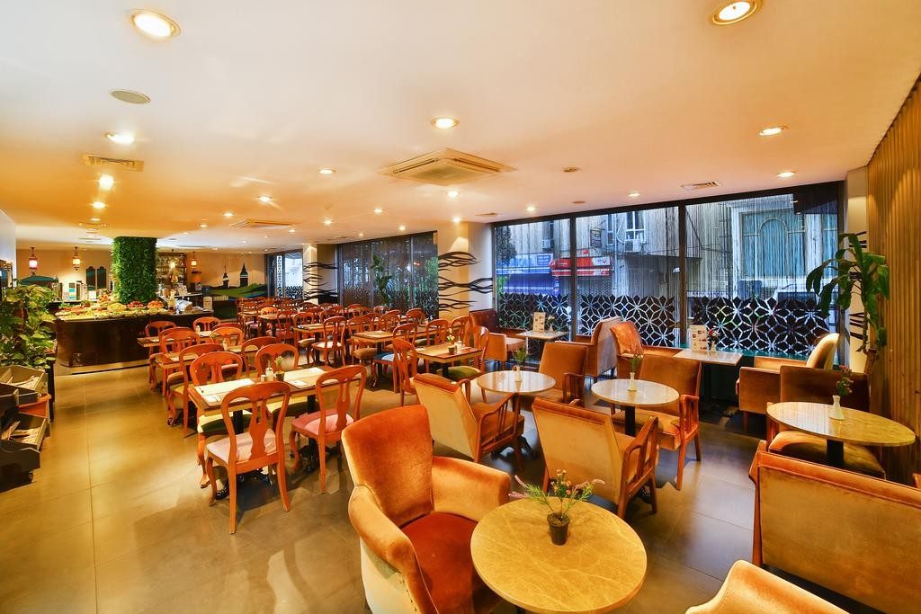 ALL SEASONS HOTEL