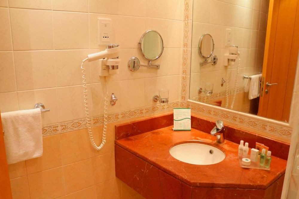 Sharjah Premiere Hotel & Resort
