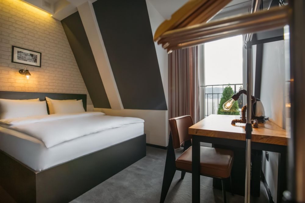 TIMBER BOUTIQUE HOTEL