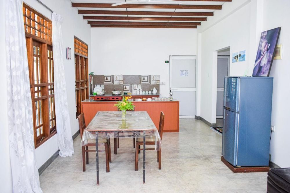 Фото отеля Emerald Guest House
