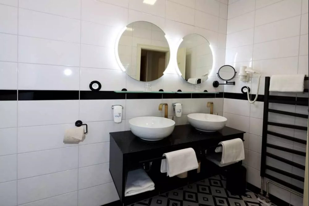 Art Deco Wolker