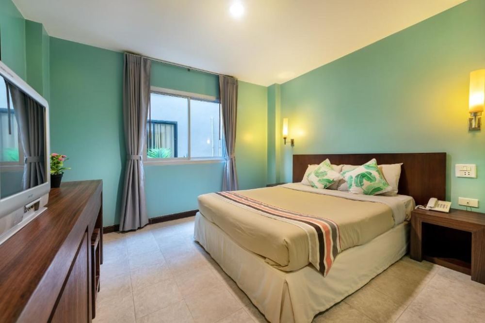 Jomtien Twelve Boutique Hotel (The)