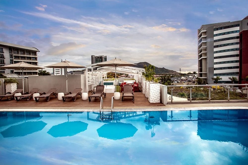 Hennessy Park Hotel