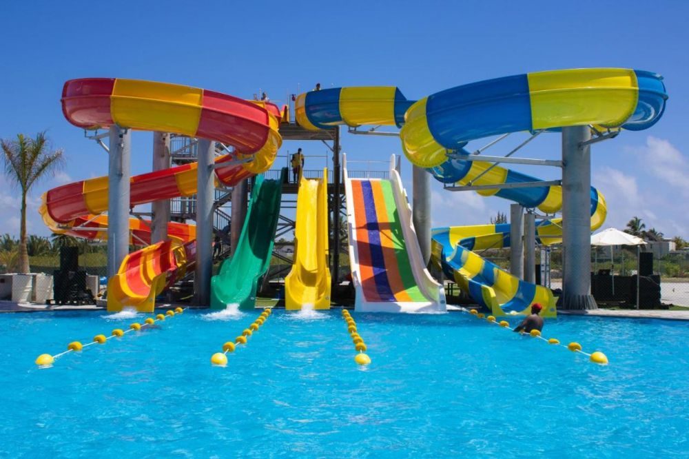 CRYSTALS Beach Resort Belle Mare BY RADISSON (ex. Maritim Crystals Beach Hotel)