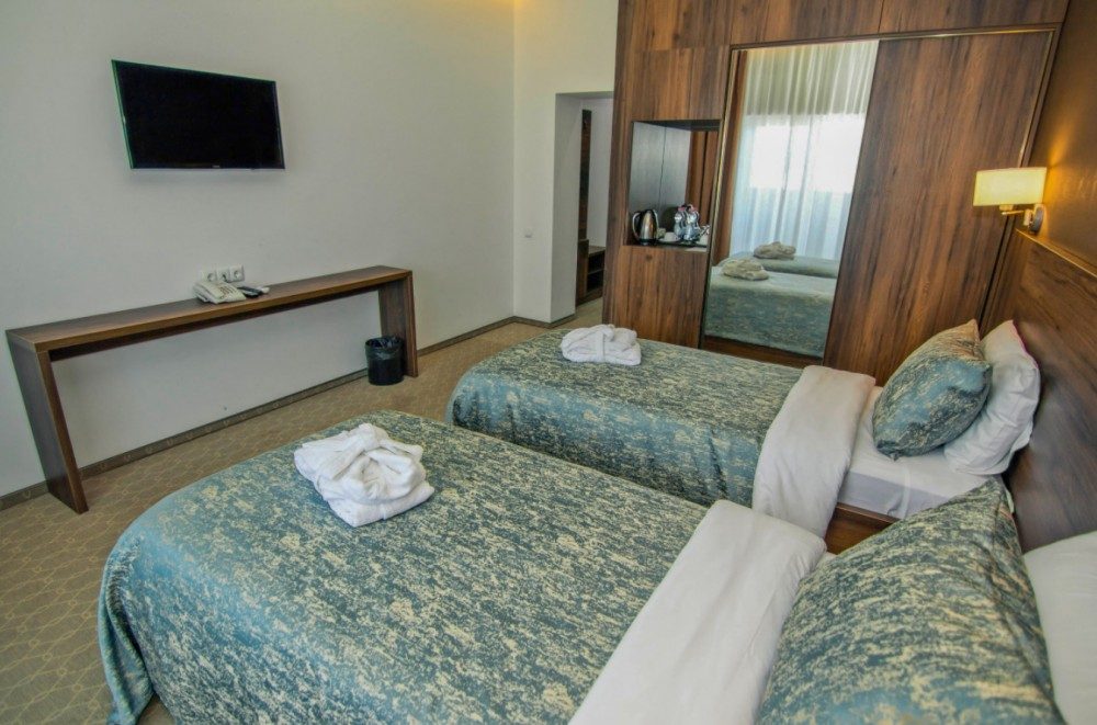 SKY INN
