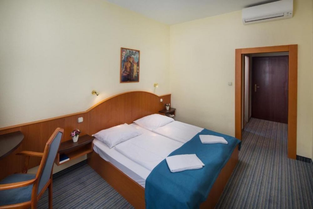 Benczur Hotel