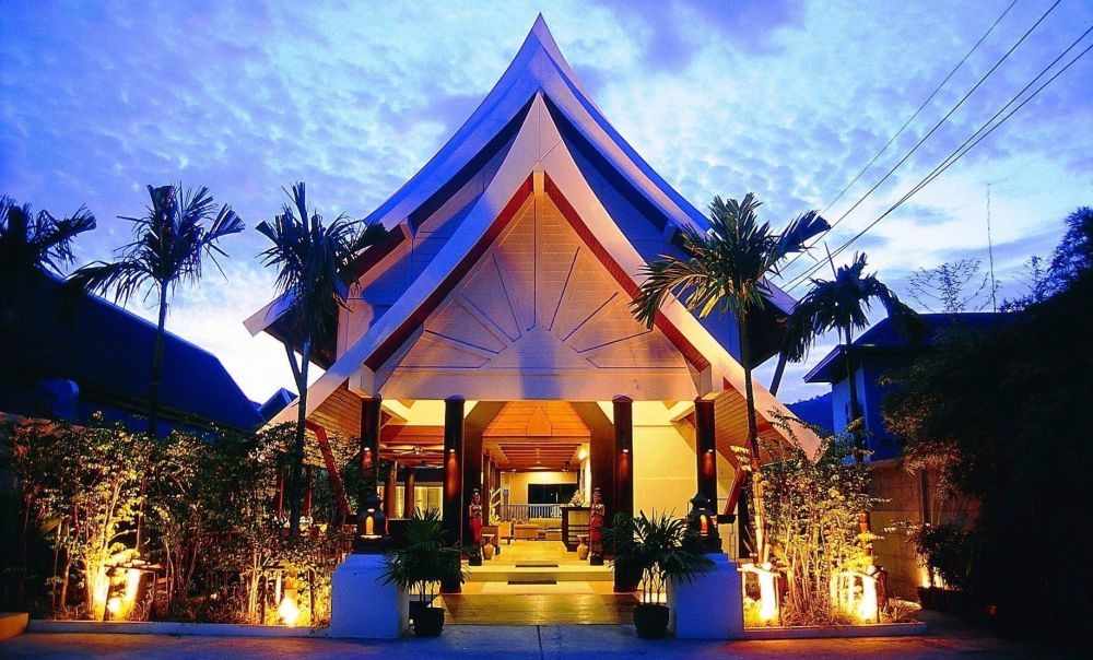 KATA POOLSIDE RESORT