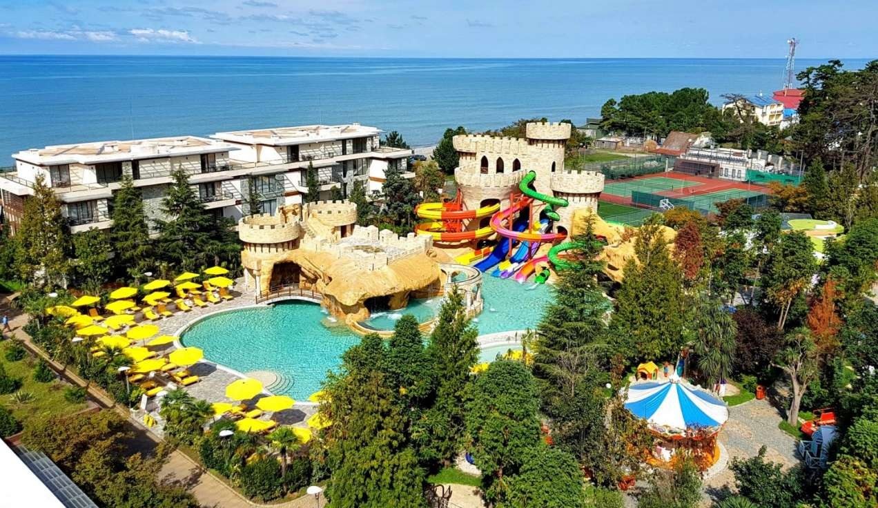 DREAMLAND OASIS