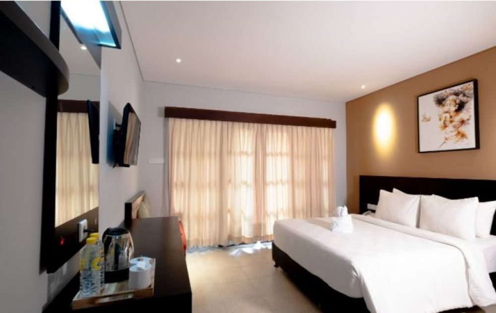 Fourteen Roses Beach Hotel