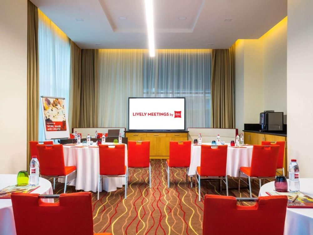 Ibis Mall Avenue Dubai Hotel (ex. Ibis Mall of the Emirates)