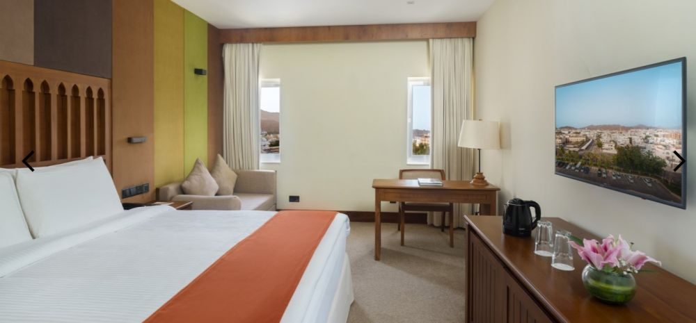 Al Falaj Hotel