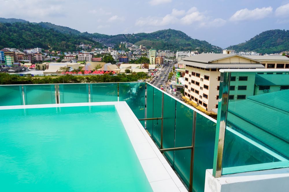 AIM PATONG HOTEL (THE)