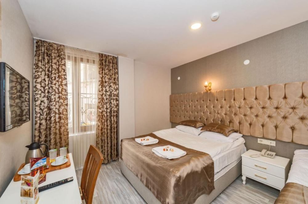GRAND PAMIR HOTEL