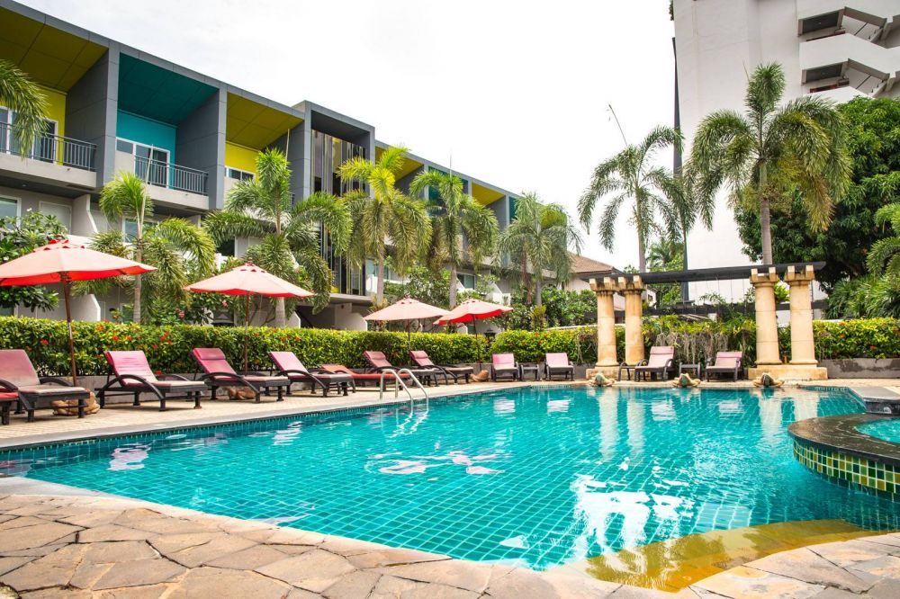 Lantana Hotel & Resort