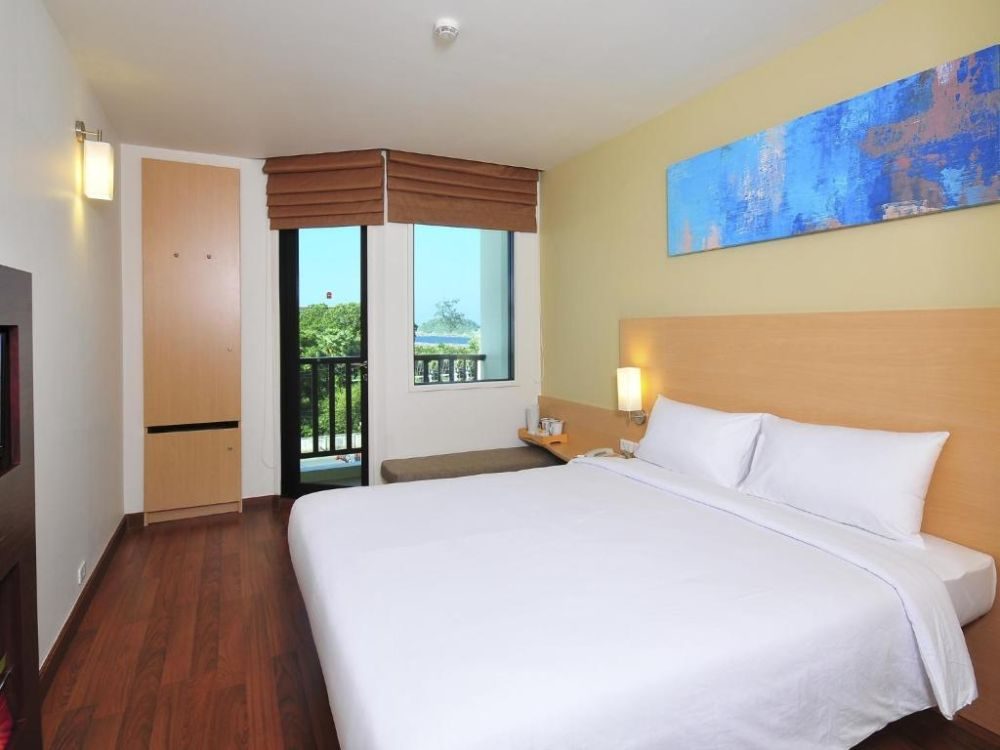 IBIS PHUKET KATA