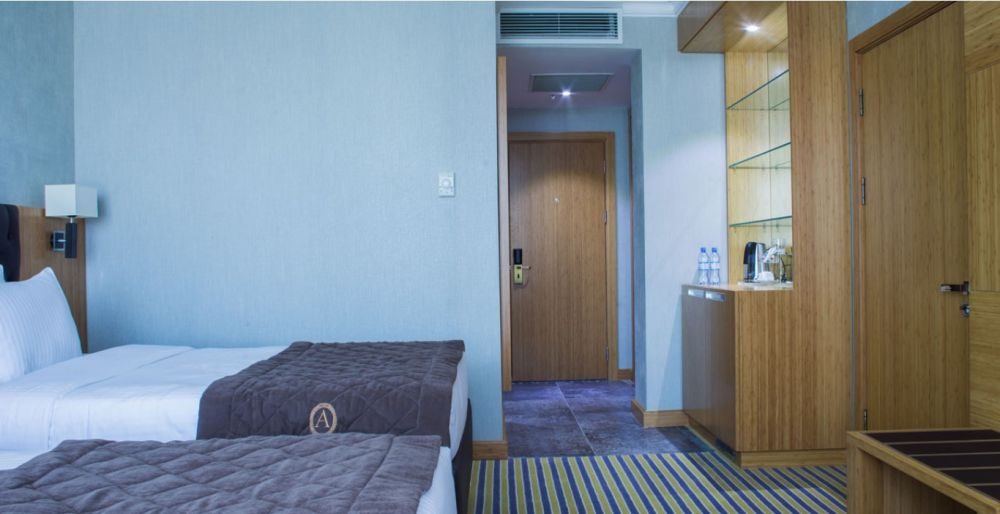Aidana Plaza Hotel