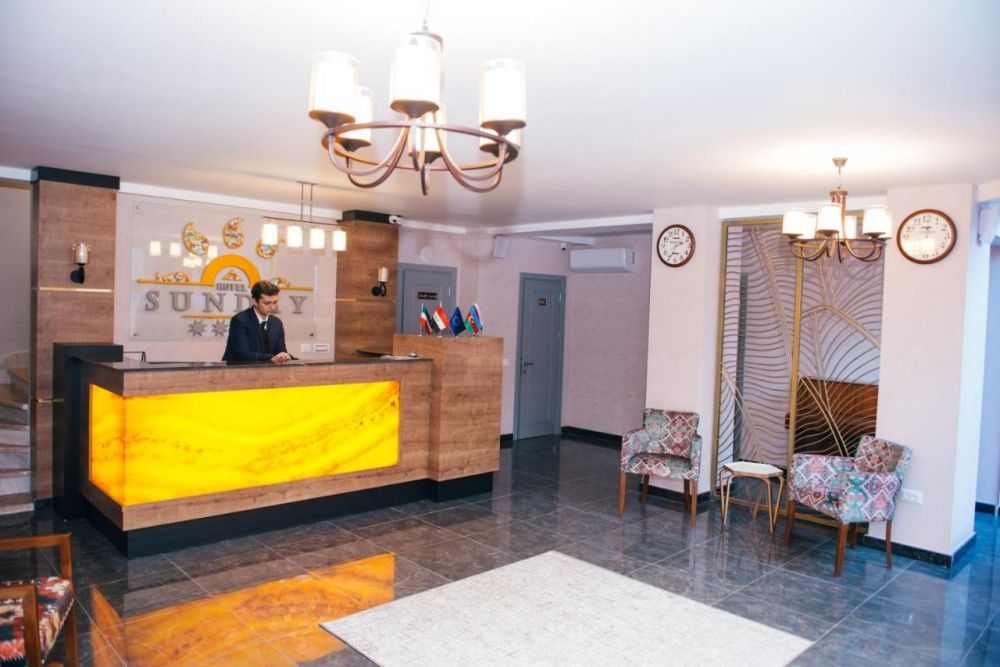 Sunday Hotel