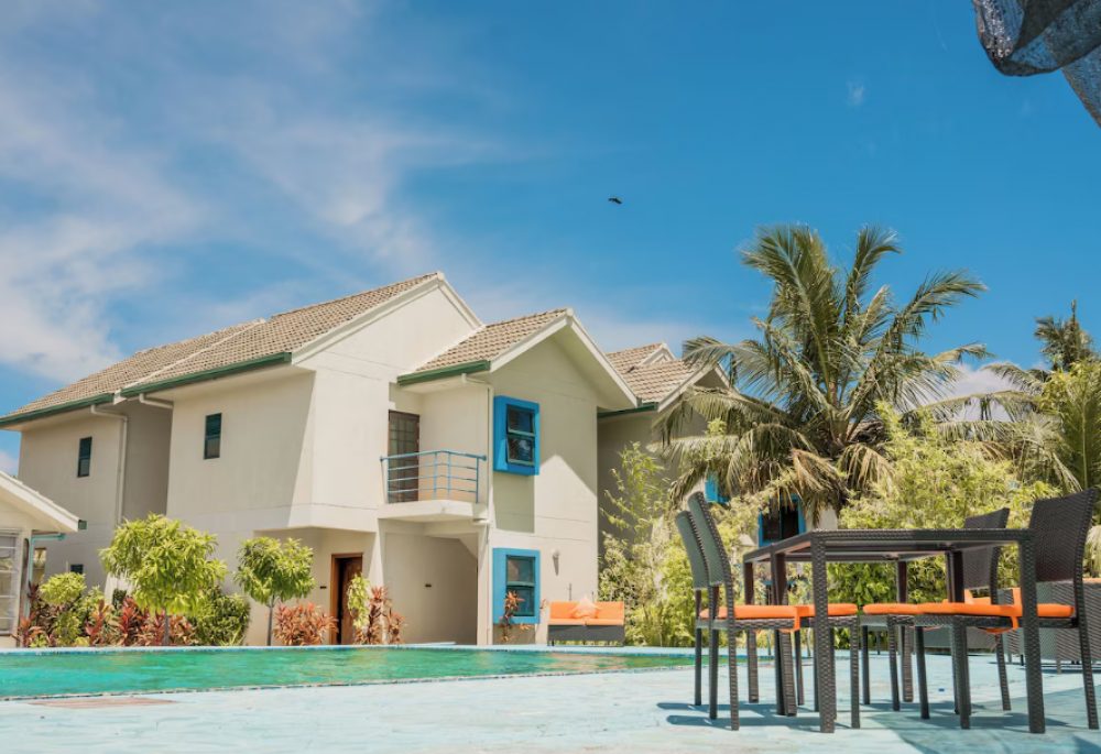 Long Beach Laamu Maldives
