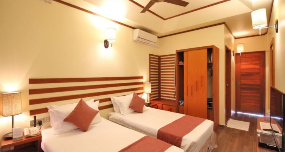 Araamu Holidays & Spa