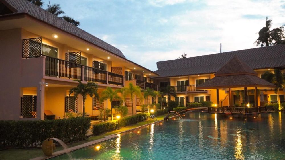 Фото отеля CHIVATARA RESORT & SPA BANG TAO BEACH PHUKET