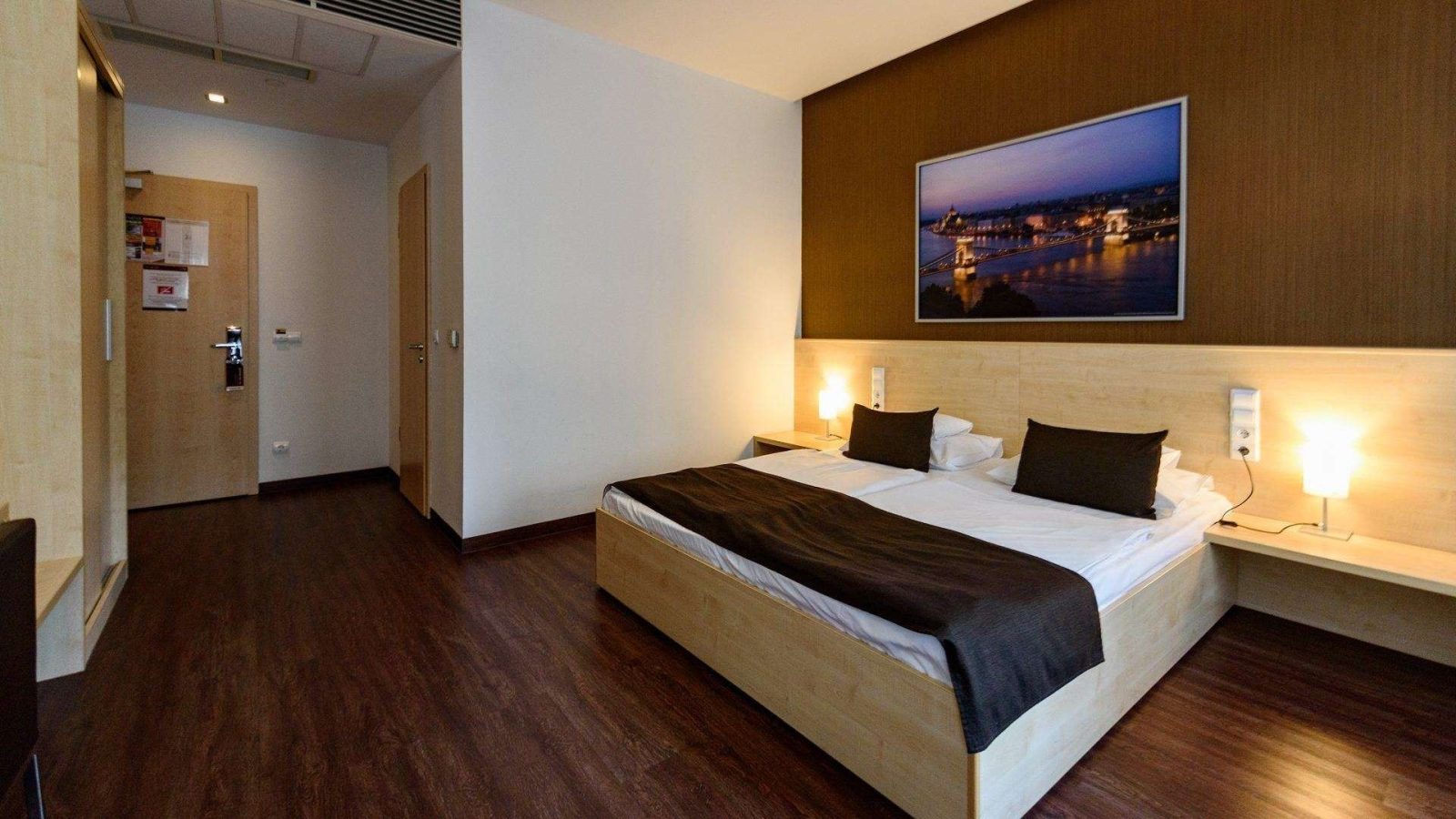 Promenade Сity Hotel